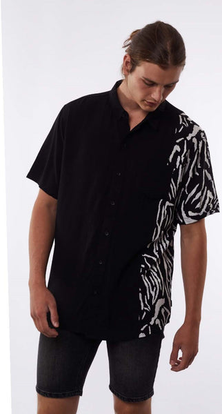 Silent Theory Men's Dark Side S/S Shirt Black And White