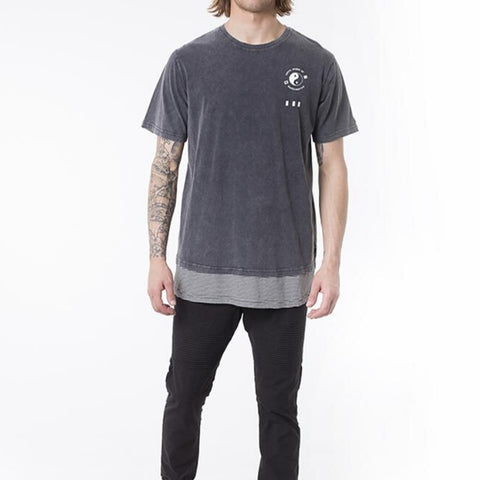 Memento Tee Black