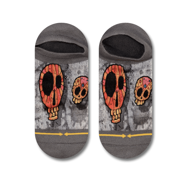 ankle socks, grey toes, painted skulls, candy, sweet, grey ankle cuff