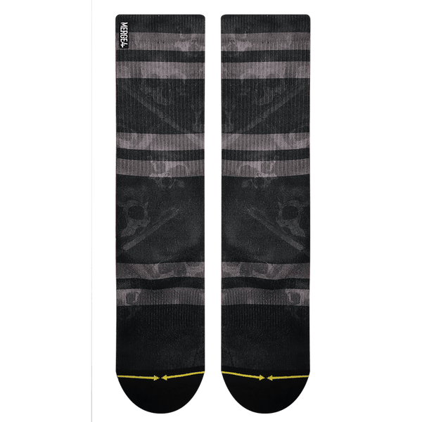skate socks, skulls, crossbones, gray, black , skateboarding